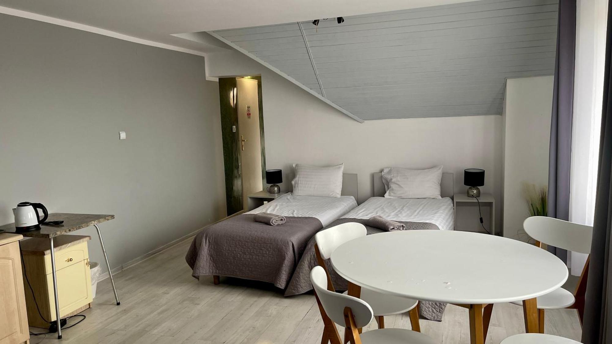Ela Bed & Breakfast 3*